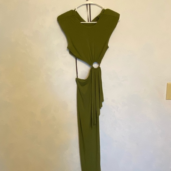 Forever 21 Green O-Ring Cutout midi/maxi dress - Picture 2 of 4